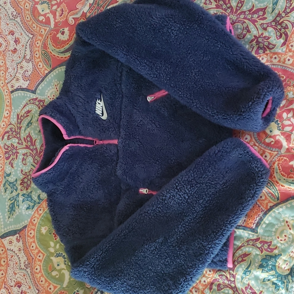 Nike pullover